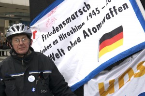 Ankunft der Stafette zur atomaren Abrüstung in Bochum