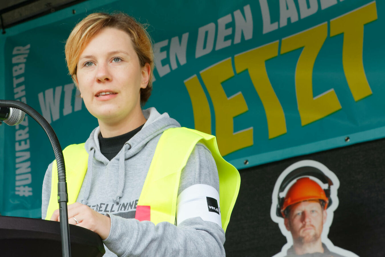 Christine Giese, Mitglied der Geschäftsführung des ver.di-Bezirksjugendvorstandes im mittleren Ruhrgebiet